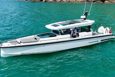 2020 Axopar 37 Cross Cabin - Multi-Storage & JPO Joystick