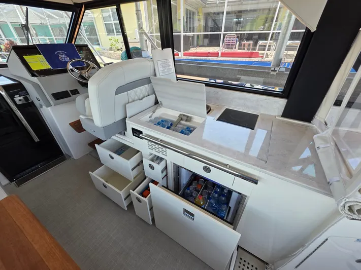  Yacht Photos Pics 2024 REGAL 36 XO - Image 18