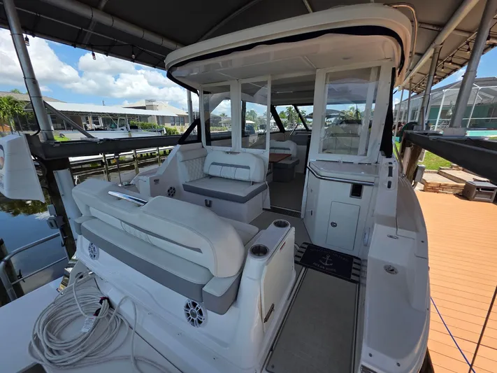  Yacht Photos Pics 2024 REGAL 36 XO - Image 8