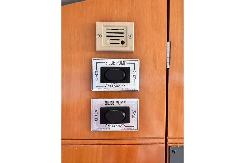 Searenity Yacht Photos Pics Bilge pump controls on 2005 Fountaine Pajot LAVEZZI 40 catamaran.