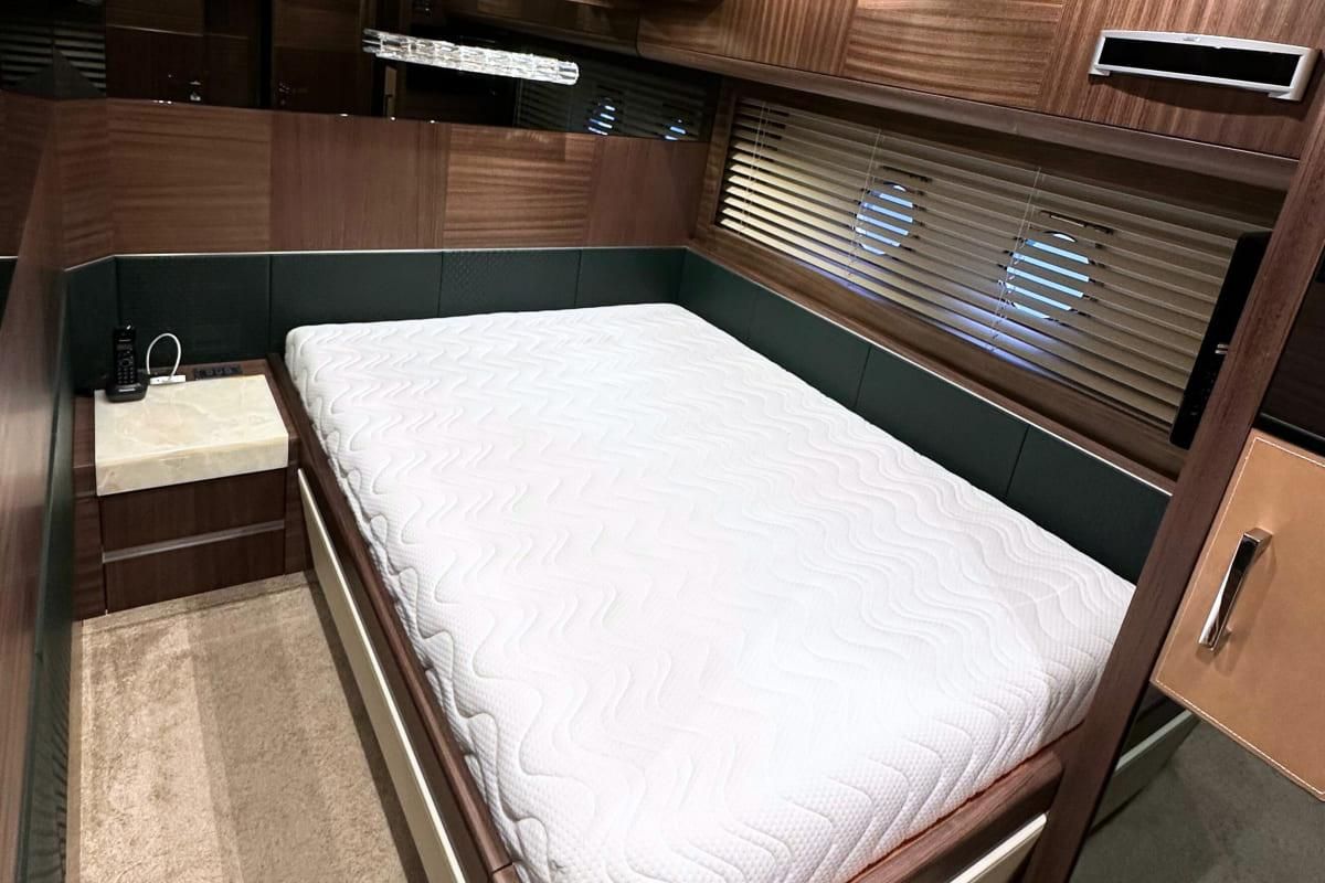 2012 Dominator 78 