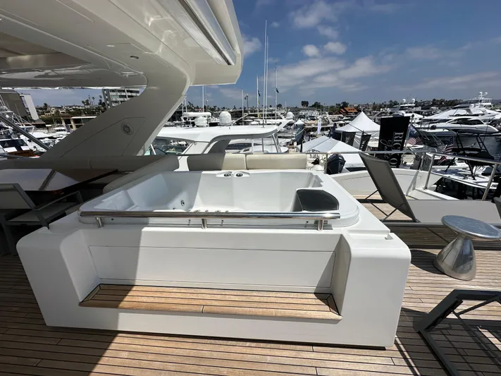 Slingshot Yacht Photos Pics 