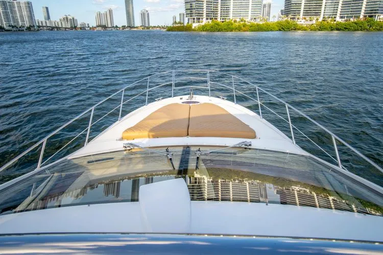  Yacht Photos Pics 2014 Azimut 48 Fly - Image 56