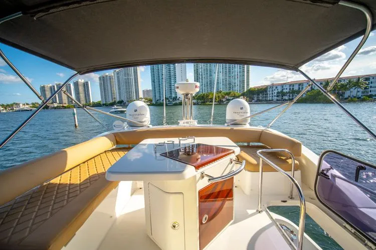 Yacht Photos Pics 2014 Azimut 48 Fly - Image 44