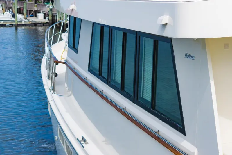 Sugar Bear Yacht Photos Pics 