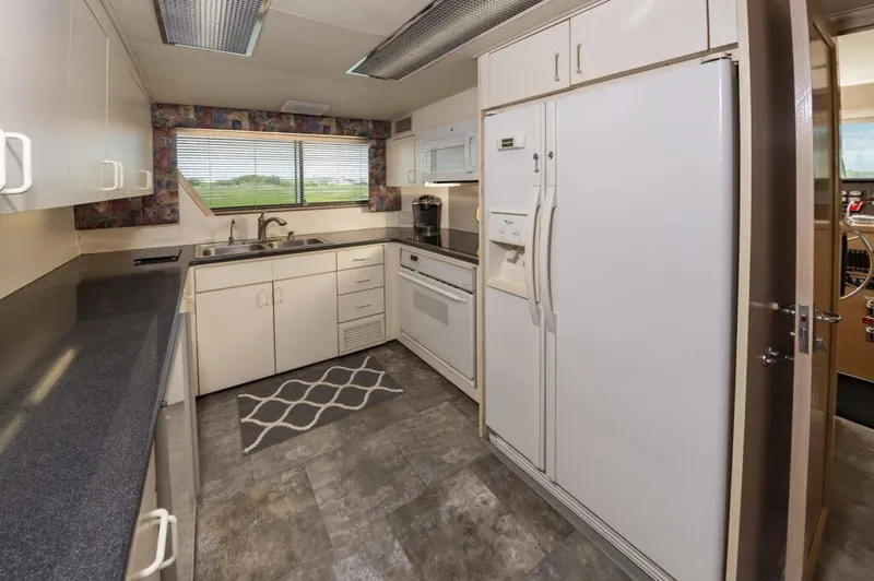 Sugar Bear Yacht Photos Pics 