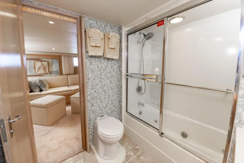 Sugar Bear Yacht Photos Pics 