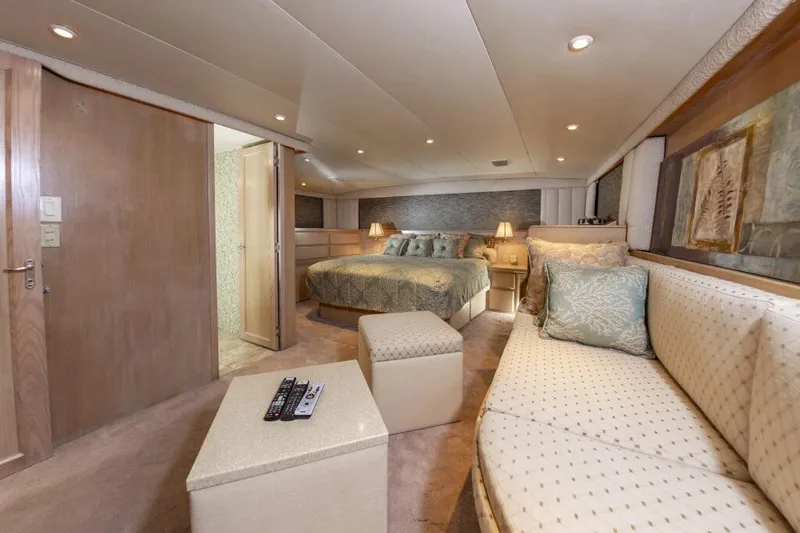 Sugar Bear Yacht Photos Pics 