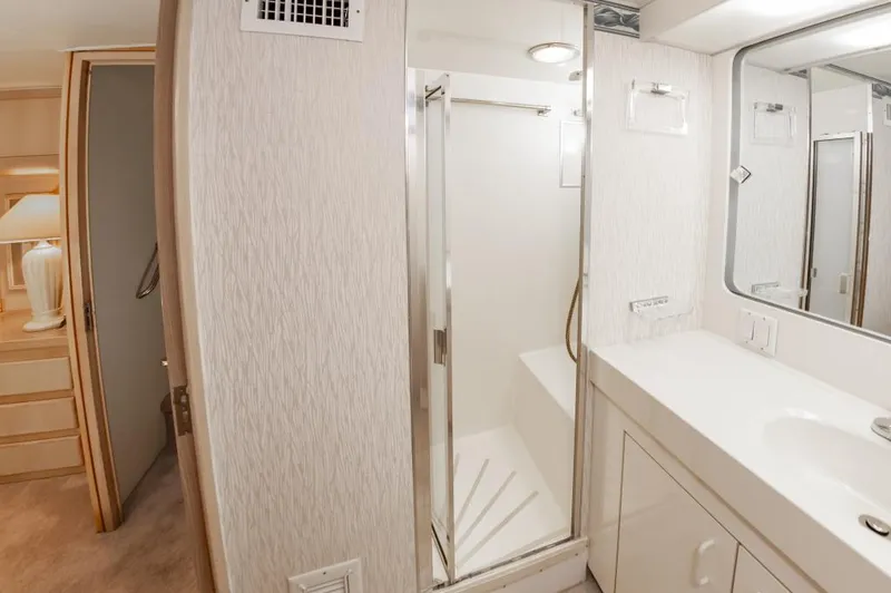 Sugar Bear Yacht Photos Pics 