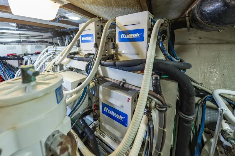 Sugar Bear Yacht Photos Pics 