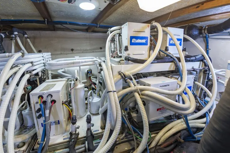 Sugar Bear Yacht Photos Pics 