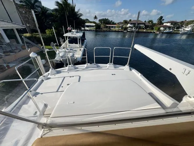  Yacht Photos Pics 2008 Hatteras 64 My - Image 24