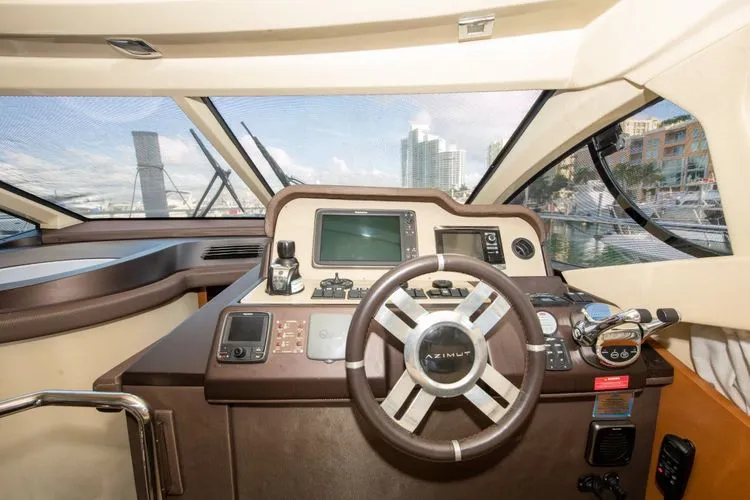  Yacht Photos Pics 2017 Azimut 42 Fly - Image 28