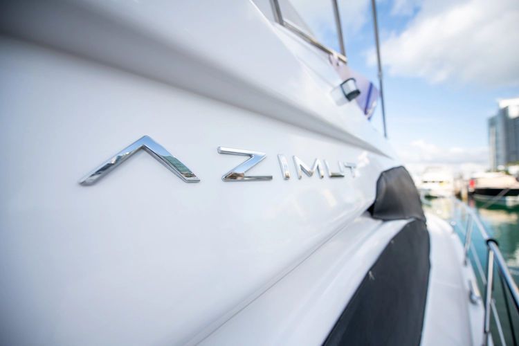 2017 Azimut 42 