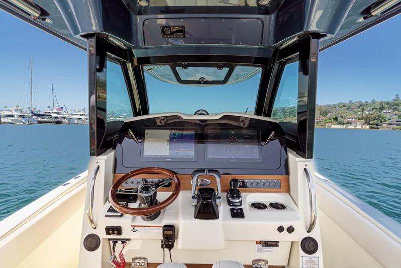 Felicita Bambino Yacht Photos Pics 