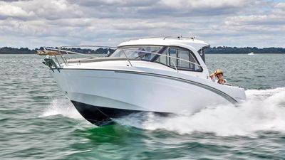 2024 Beneteau Antares 8