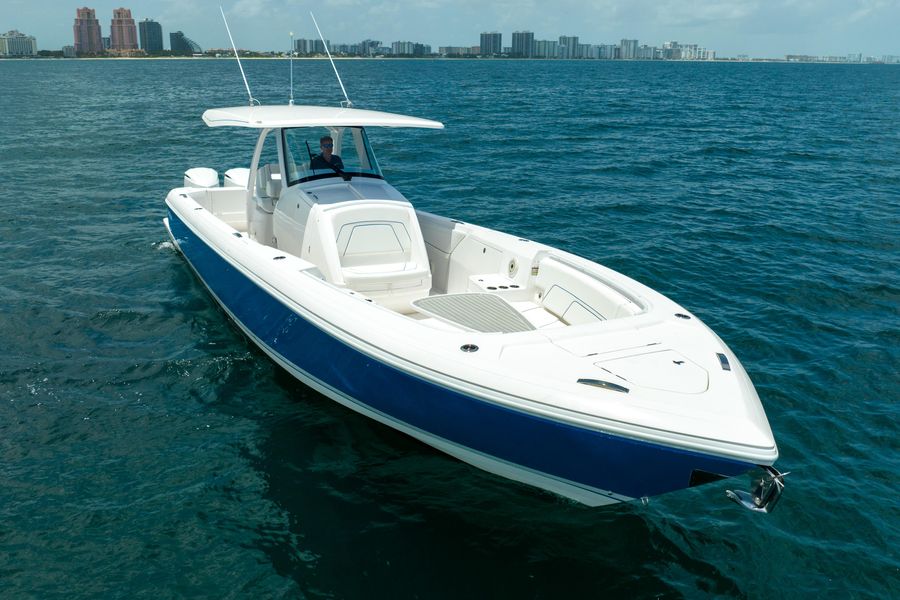 2020 Intrepid 375 Nomad SE