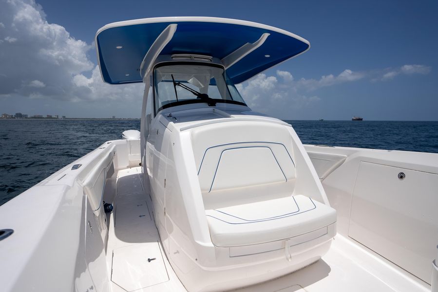 2020 Intrepid 375 Nomad SE