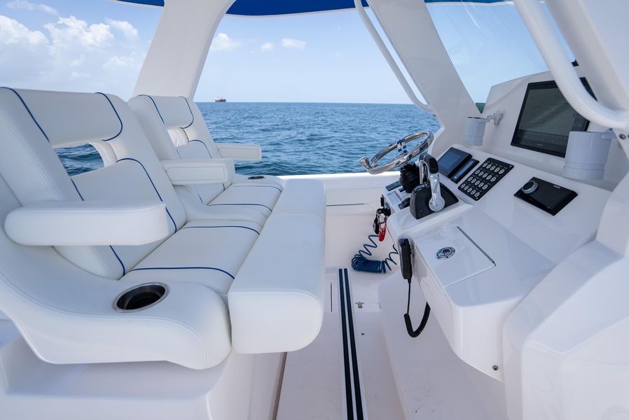 2020 Intrepid 375 Nomad SE