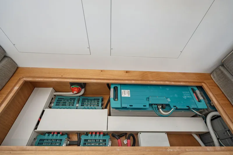 Navitas Yacht Photos Pics Electrical system of a 2019 Itacatamarans 14.99, featuring wiring and components.