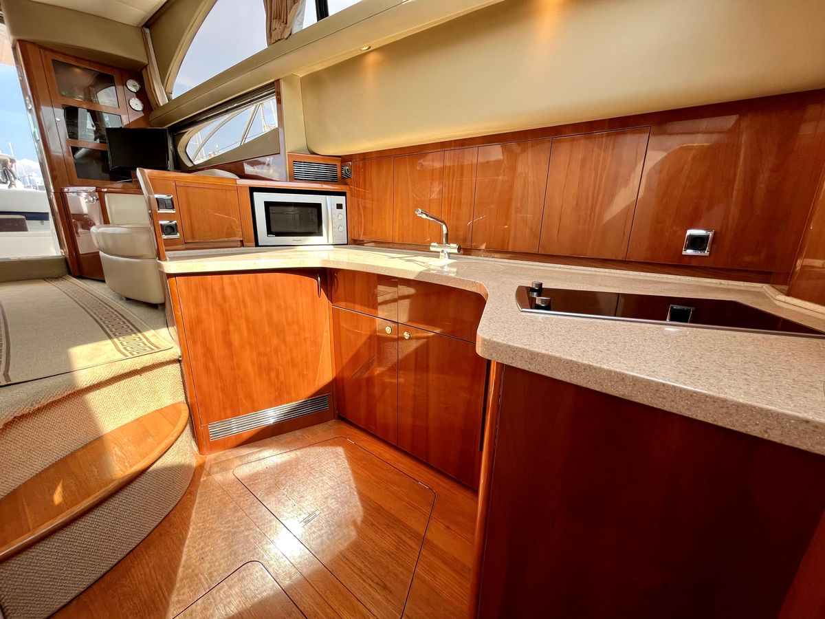 2005 Princess 43 