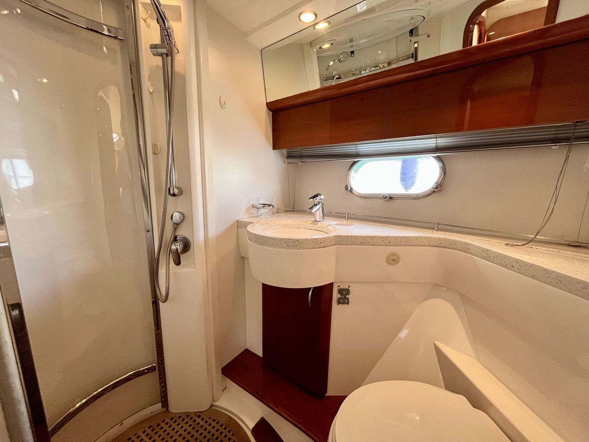 2005 Princess 43 