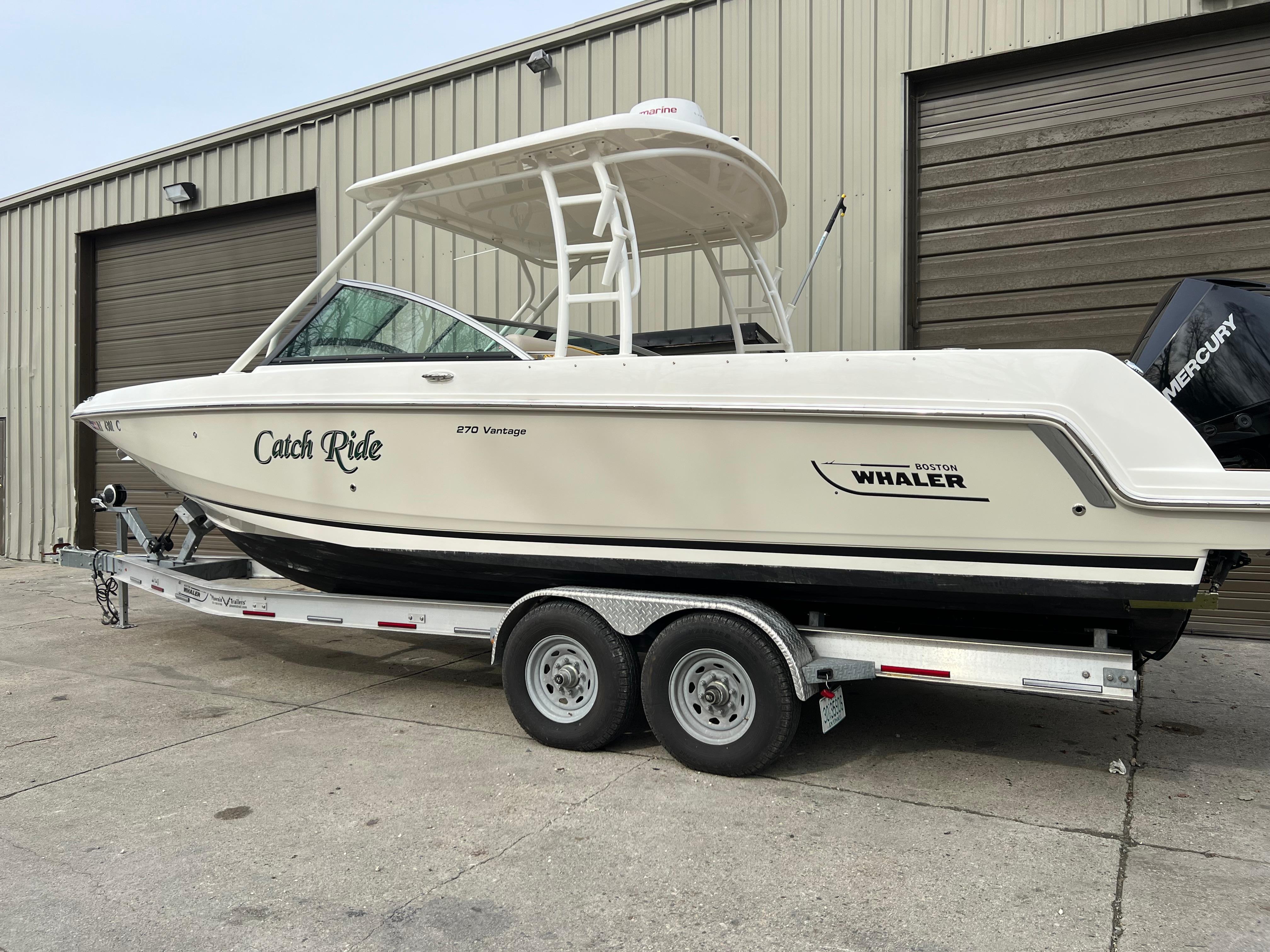 2020 Boston Whaler 270 Vantage Dual Console til salg YachtWorld