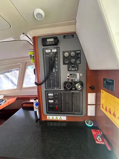 Summersalt Yacht Photos Pics 