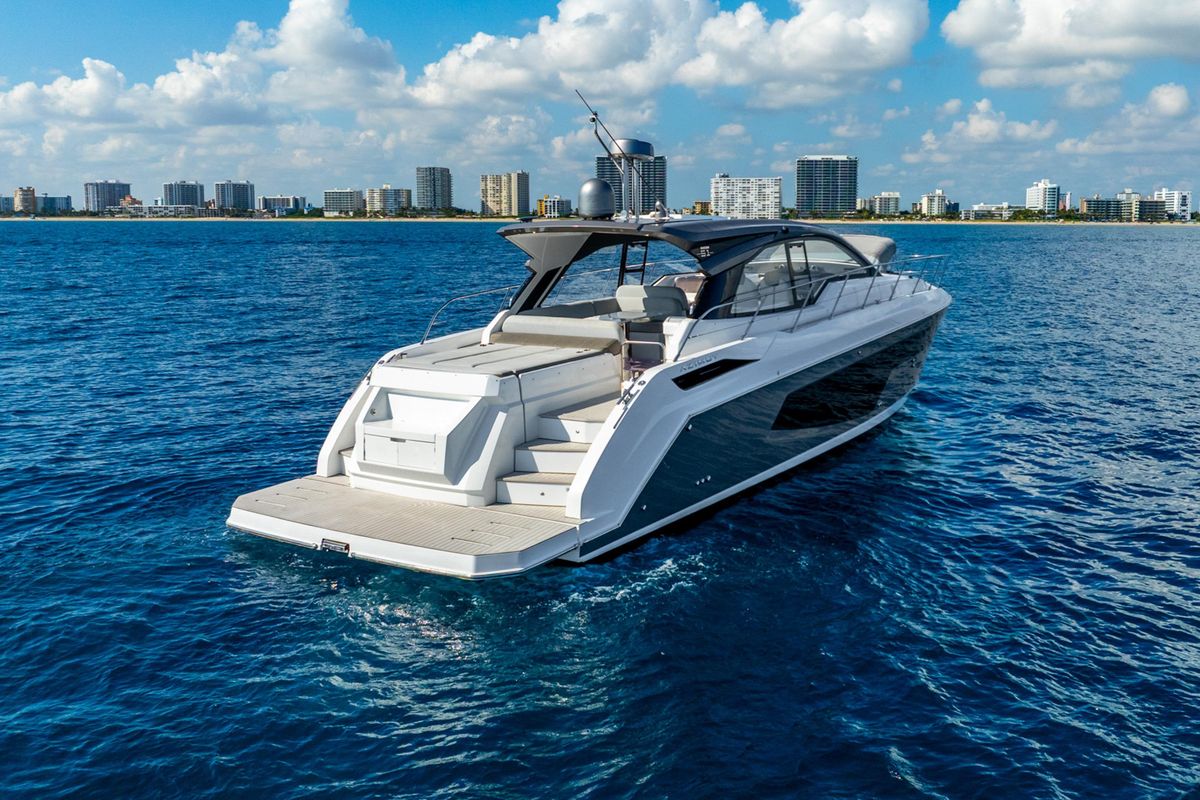 2021 Azimut 53 