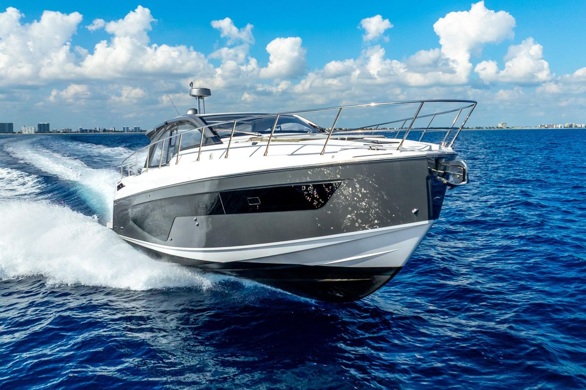 2021 Azimut 53 