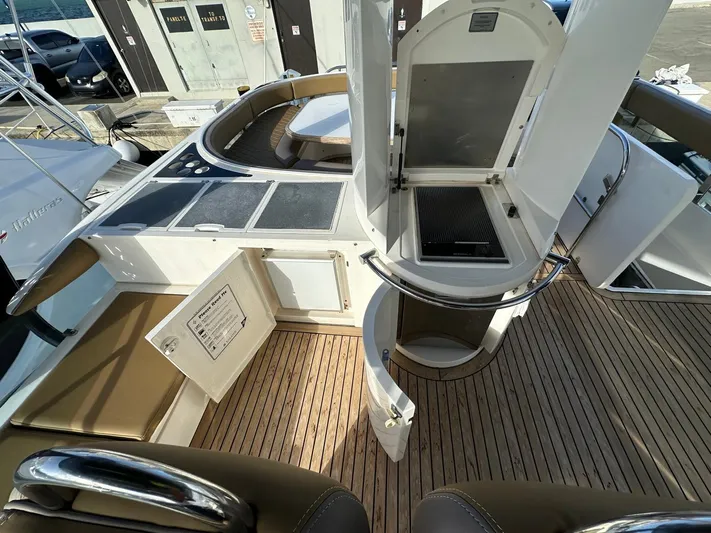  Yacht Photos Pics Fairline Squadron 58 yacht deck with seating and grill, 2006 model.