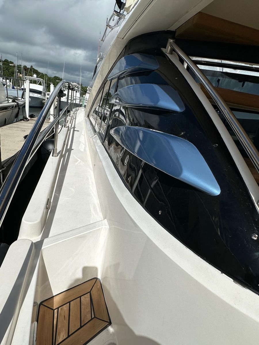 2006 Fairline 58 