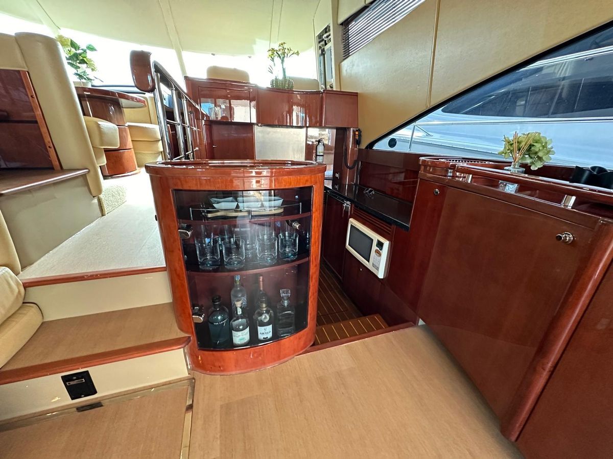 2006 Fairline 58 