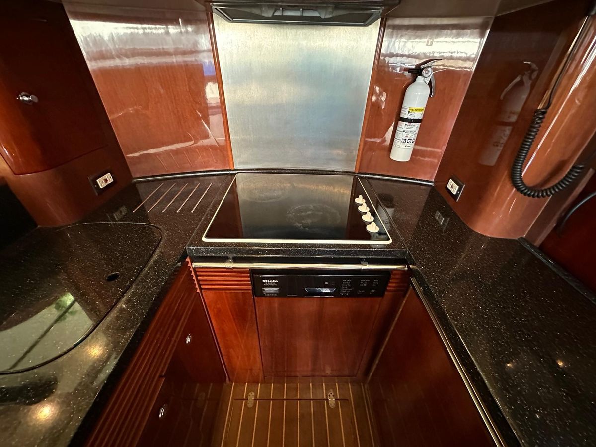 2006 Fairline 58 