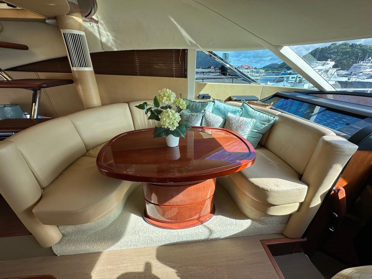 2006 Fairline 58 