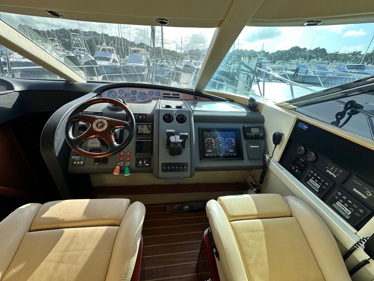 2006 Fairline 58 
