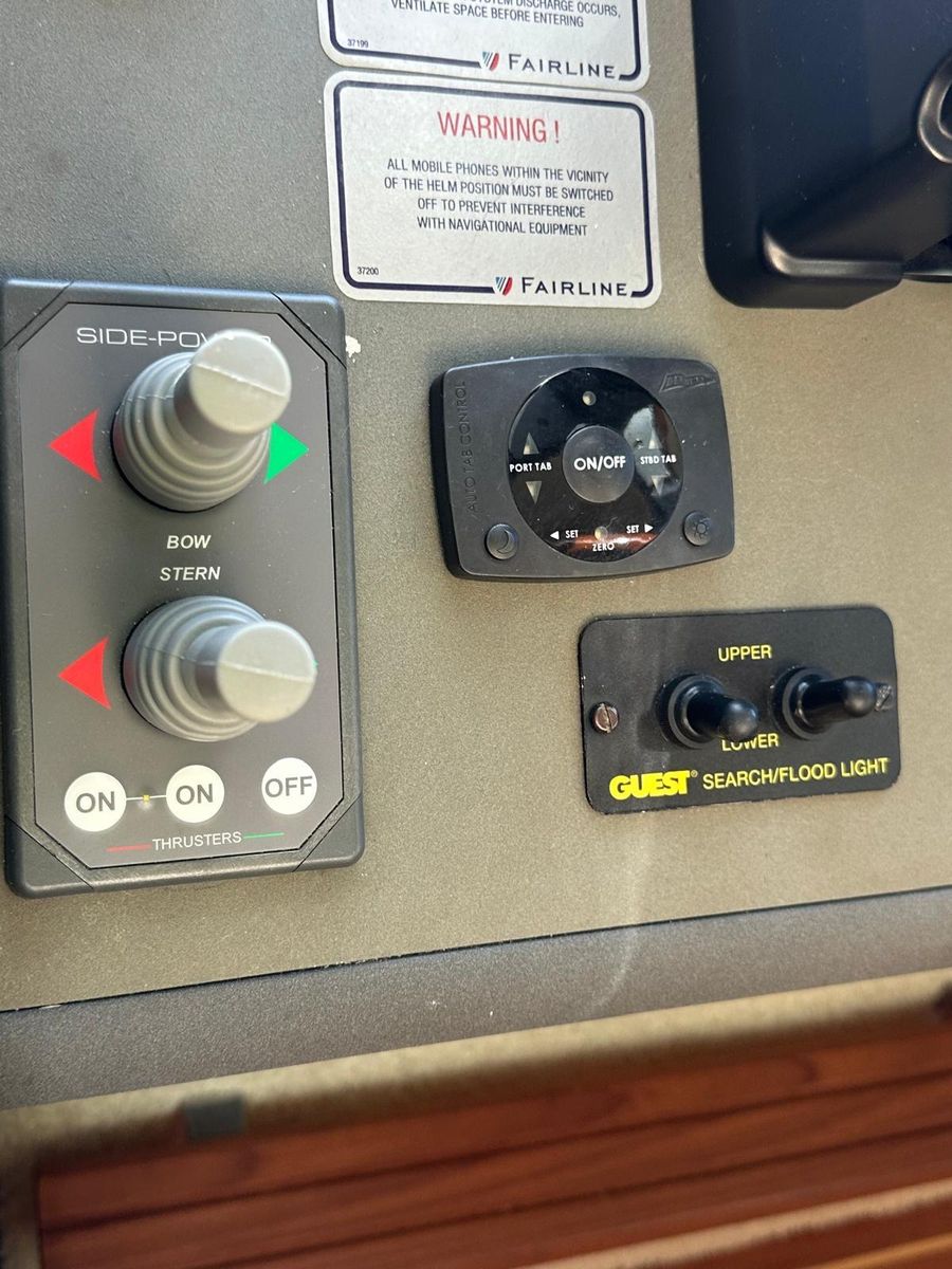 2006 Fairline 58 