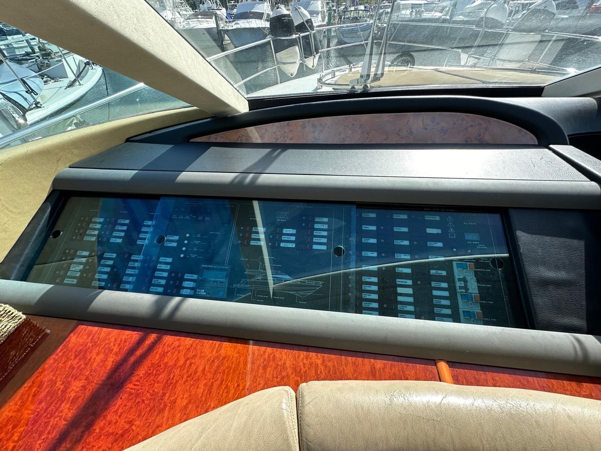 2006 Fairline 58 
