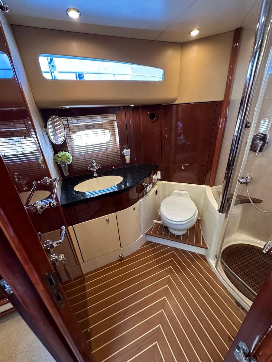 2006 Fairline 58 