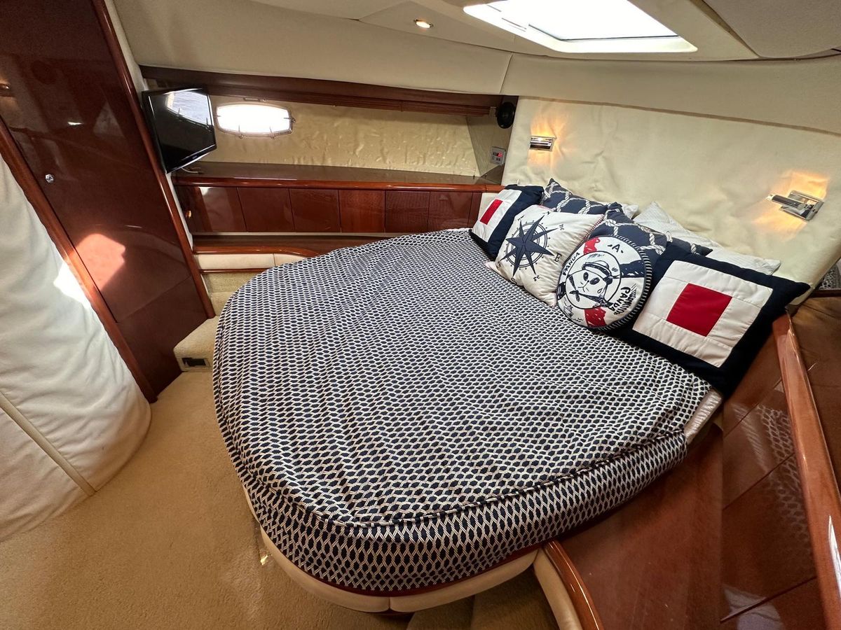 2006 Fairline 58 