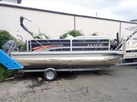 2018 Godfrey sweetwater 2086 sport