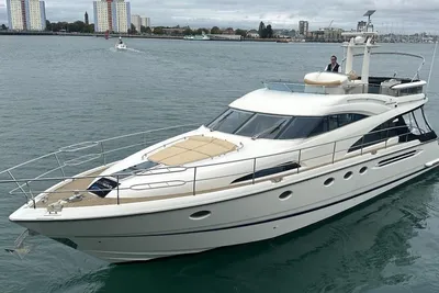 Fairline Squadron 58
