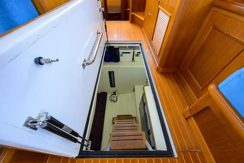 Teal Aweigh Yacht Photos Pics 