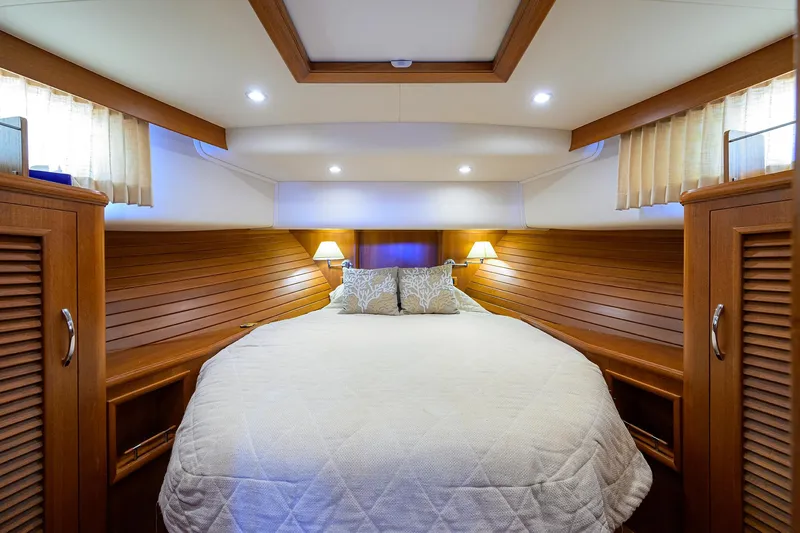 Teal Aweigh Yacht Photos Pics 