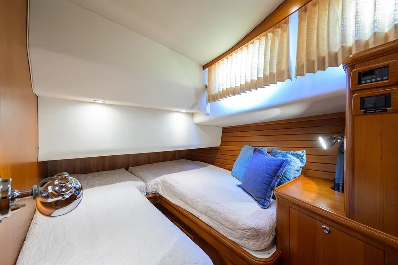 Teal Aweigh Yacht Photos Pics 