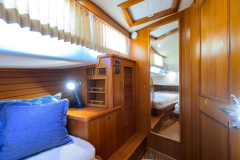 Teal Aweigh Yacht Photos Pics 