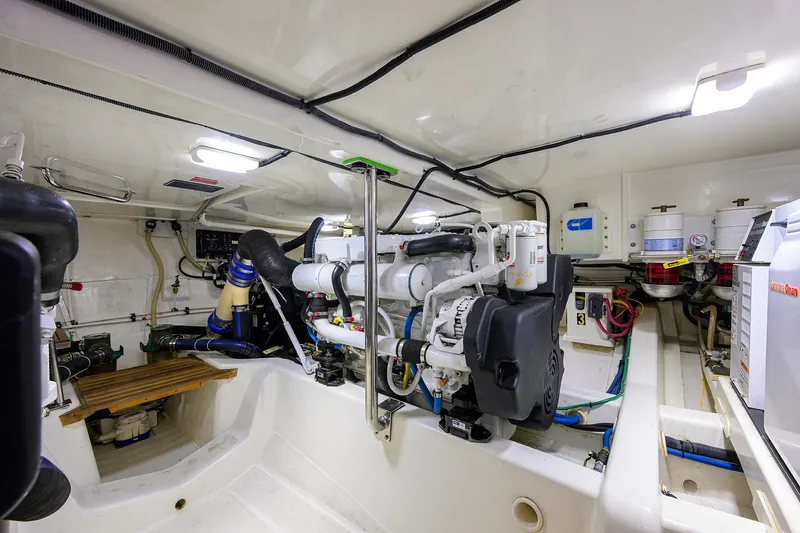 Teal Aweigh Yacht Photos Pics 