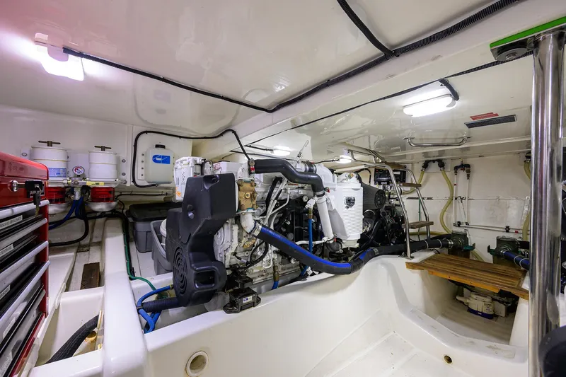 Teal Aweigh Yacht Photos Pics 