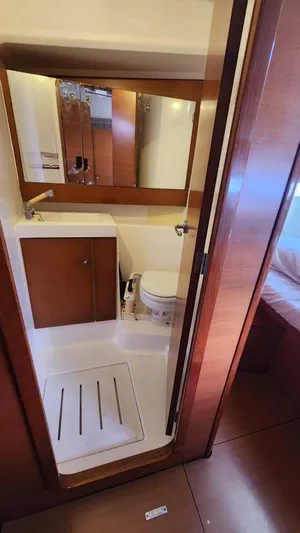 Zoe Yacht Photos Pics Dufour 410