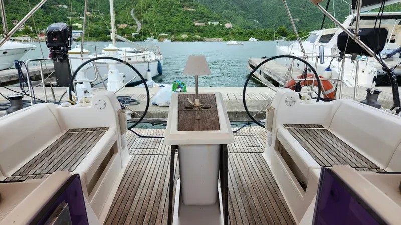 Zoe Yacht Photos Pics Dufour 410